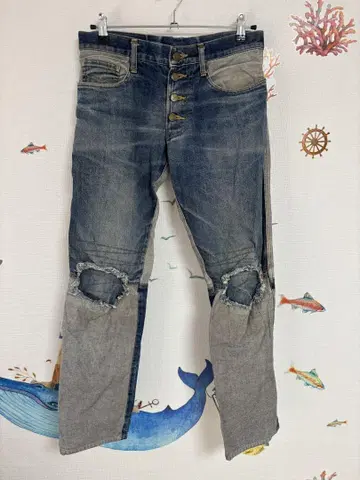 데미지 데님 팬츠 버튼 플라이