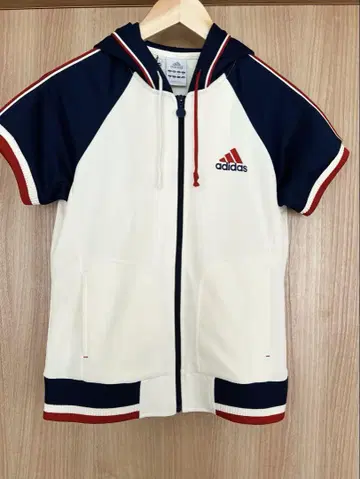 adidas 후드 부착 숏 슬리브 저지