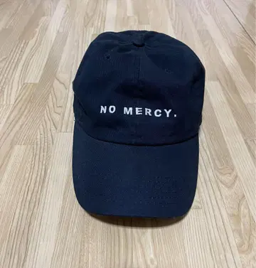 NO MERCY. 야구 모자 블랙
