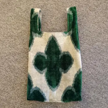 [Kilim ARTS] 실크 벨벳 자수 토트백