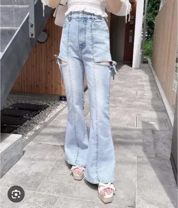 INGNI 사이드 리본 컷 아웃 플레어 데님 팬츠 당일 발송
