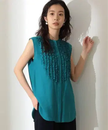 Demi-Luxe BEAMS 가슴 부분 프릴 블라우스
