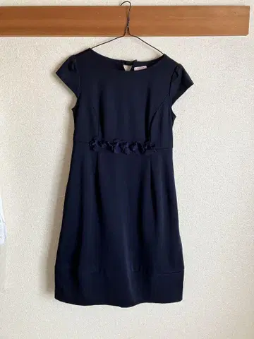토카 네이비 반팔 원피스 꽃 XS