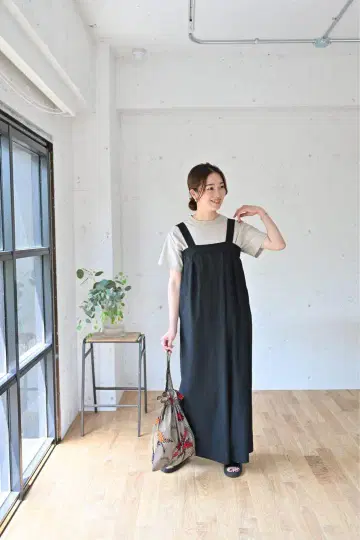 유연한 소재의 랩 스타일 살로펫