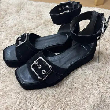 JEANASIS 블랙 샌들 M 사이즈 W 클래스프 플랫 샌들