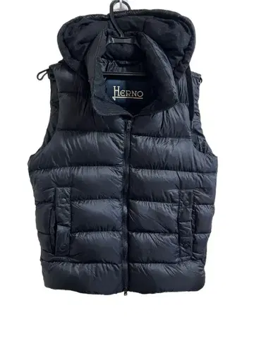 Herno 블랙 다운 베스트 사이즈