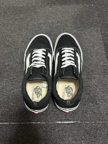 Vans 스니커즈 (V36cl+) 블랙 26cm