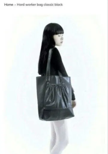 AKIKOAOKI Hard worker bag classic black