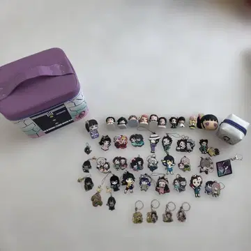 애니메이션 캐릭터 키링 세트 수납 케이스 포함