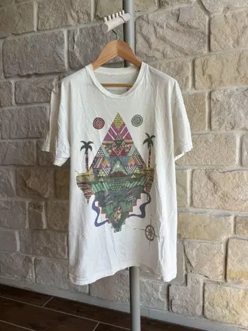 00년대 아트 티셔츠 T-POST The New Explorer L 상당
