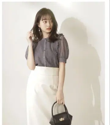 프로포션 바디 드레싱 블라우스 레이스 그레이