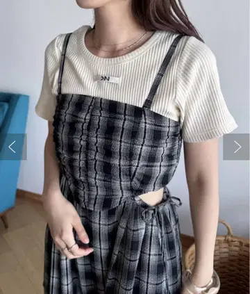 [새상품급] 카스타네 2 piece 컷 아웃 살로펫 체크 무늬 살로펫