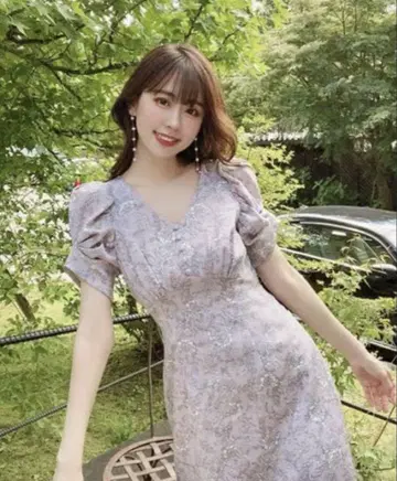 스나이델 바리에이션 프린트 퍼프 슬리브 원피스