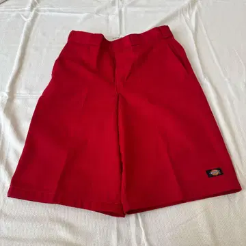[새상품급] Dickies 빨간색 루즈핏 숏팬츠