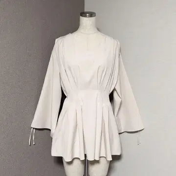 아줄바이마우지 턱 개더 슬리브 블라우스 튜닉