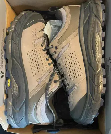 HOKA x JLAL TOR ULTRA LOW 스니커즈 42cm