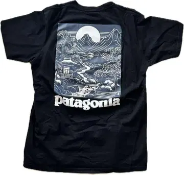 구제 Patagonia 블랙 티셔츠 풍경 프린트