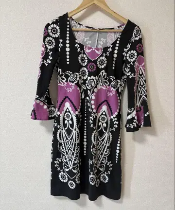 EMILIO PUCCI 이탈리아제 실크 100% 꽃무늬 타이트 원피스
