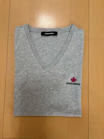 DSQUARED2 그레이 V넥 티셔츠 M