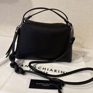 GIANNI CHIARINI 블랙 숄더백