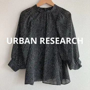 [ URBAN RESEARCH ] 랜덤 도트 볼륨 슬리브 7부 블라우스