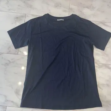 Theory Luxe 네이비 T셔츠 038 시착만 한 상품