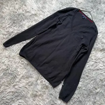 TOMMY HILFIGER 남성용 V넥 니트 블랙 사이즈 M