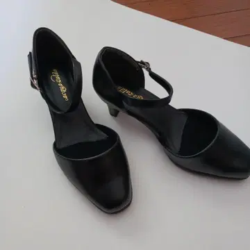 블랙 펌프스 5E 25.0cm