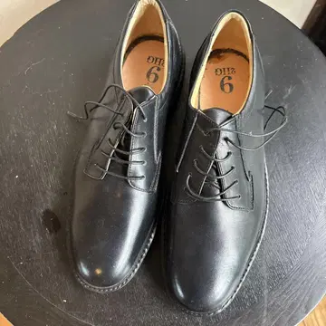 vibram 새상품 블랙 가죽 신발 사이즈 9 레이스업