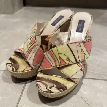 정품 에밀리오 푸치 샌들 24.5cm