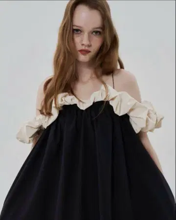미사용 새상품 THE TOE Erie frills onepiece