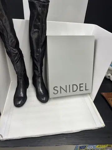 새상품급 SNIDEL (스나이델) 블랙 니하이 부츠