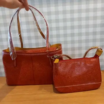 새상품 FRAME WORK 미니 백 포함 가죽 핸드백 엠보 소가죽