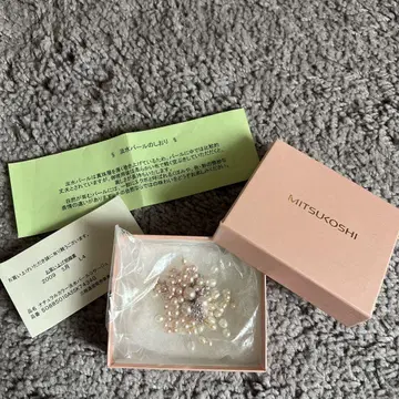 MITSUKOSHI 진주 꽃 모티브 브로치