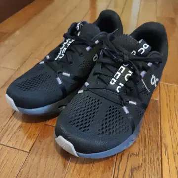 on 러닝화 블랙