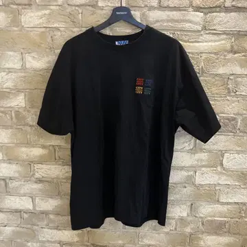 CITY COUNTRY CITY 자수 로고 티셔츠 블랙