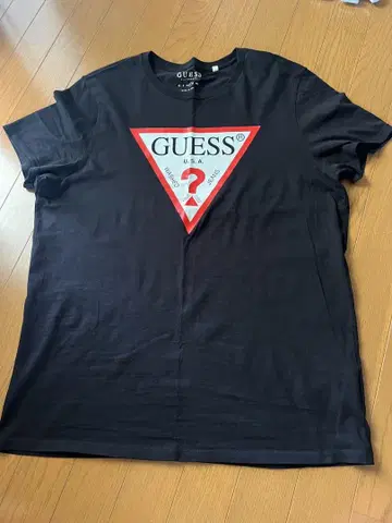 GUESS 반팔 티셔츠