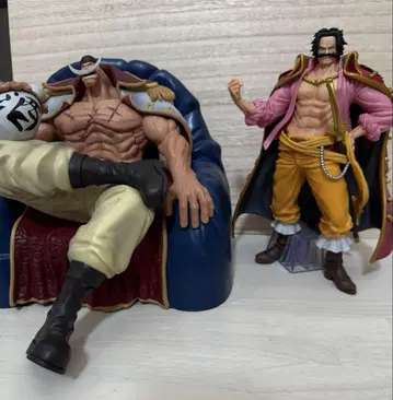 ONE PIECE 제일복권 로저 흰 수염 피규어