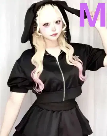 새상품 카에큥 토끼 귀 후드티 셋업 블랙 M사이즈 토끼 귀 후드 미니
