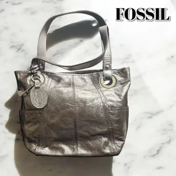FOSSIL 메탈릭 실버 토트백
