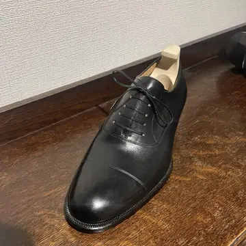 black Oxford cap toe 핸드 소운 웰트