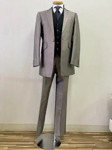 브론즈 턱시도 AM 사이즈 Michel Goma