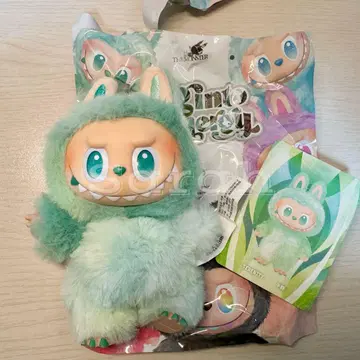 LABUBU THE MONSTERS Big into Energy