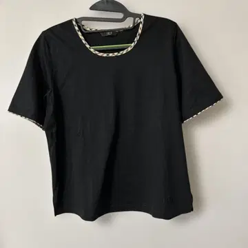 DAKS 블랙 컬러 티셔츠 사이즈 44