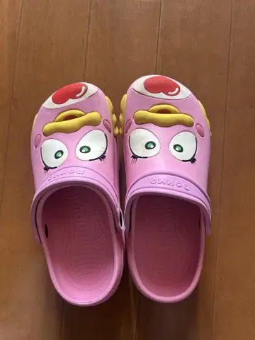 돈코 샌들 24.5cm