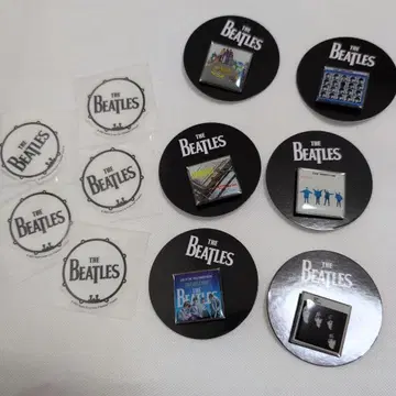 The Beatles 비틀즈 가챠 핀 배지 6개, 스티커 5장