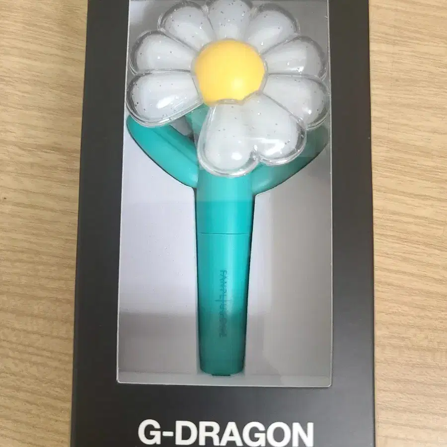 【G-DRAGON】 Ubermensch Keycap Keyring G-DRAGON | 지드래곤 G-dragon Übermensch Keycap Keyring on