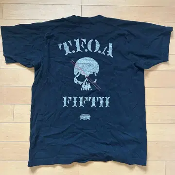 TFOA 크로우즈 T셔츠