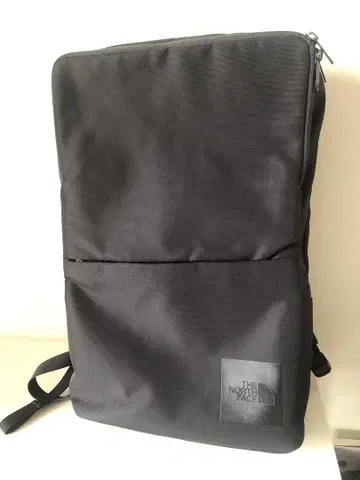 THE NORTH FACE 셔틀 데이팩 슬림