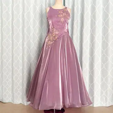 ULTIMA DESIGN FORTUNA 롱 드레스 퍼플 광택 A라인